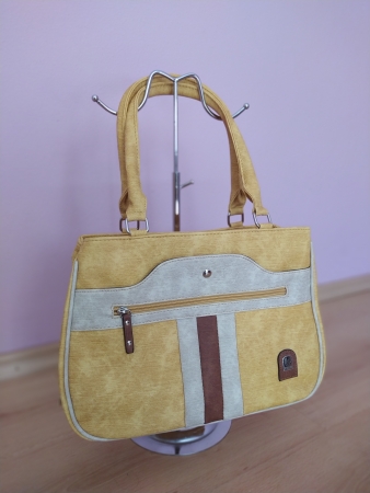 Mal� d�msk� kabelka