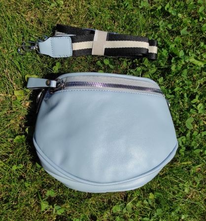 D�msk� ledvinka s dlouh�m popruhem Tapple 51