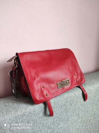 Kabelka s dlouh�m uchem