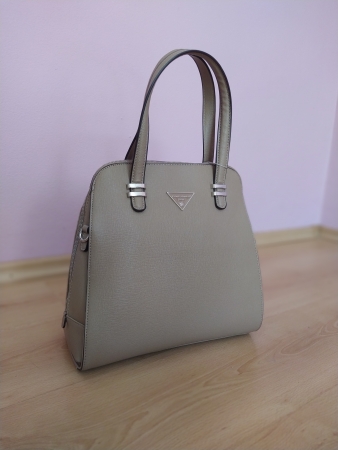 D�msk� kuf��kov� kabelka